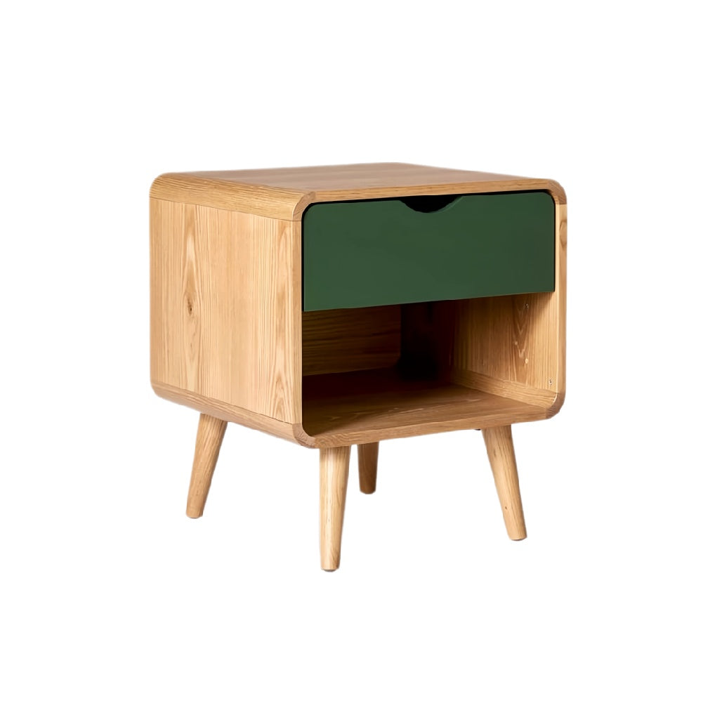**Technische titel in het Nederlands: Moderne nachtkast met houten afwerking en groene lades**